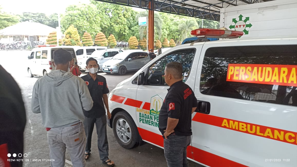 H AKHYAR KAMIL SH PERSAUDARAN ACEH SERANTAU DENGAN RELAWAN PAS KEMBALIKAN JENAJAH MAWARDI DARI JAKARTA KE JAWA TENGAH