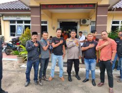 Kegiatan Jum’at Curhat Polsek Warunggunung Polres Lebak beserta Personil Polsek Warunggunung menampung Keluhan, Warga masyarakat.