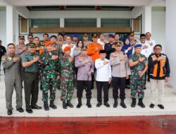 Kapolri Beri Apresiasi Langsung ke TNI yang ‘Berputar’ dan Tim Gabungan Evakuasi Kapolda Jambi 