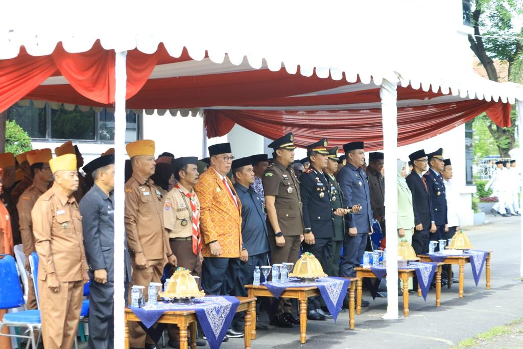 Kapolres Takalar Hadiri Upacara Peringatan Hari Pahlawan Nasional Dua Putra Takalar