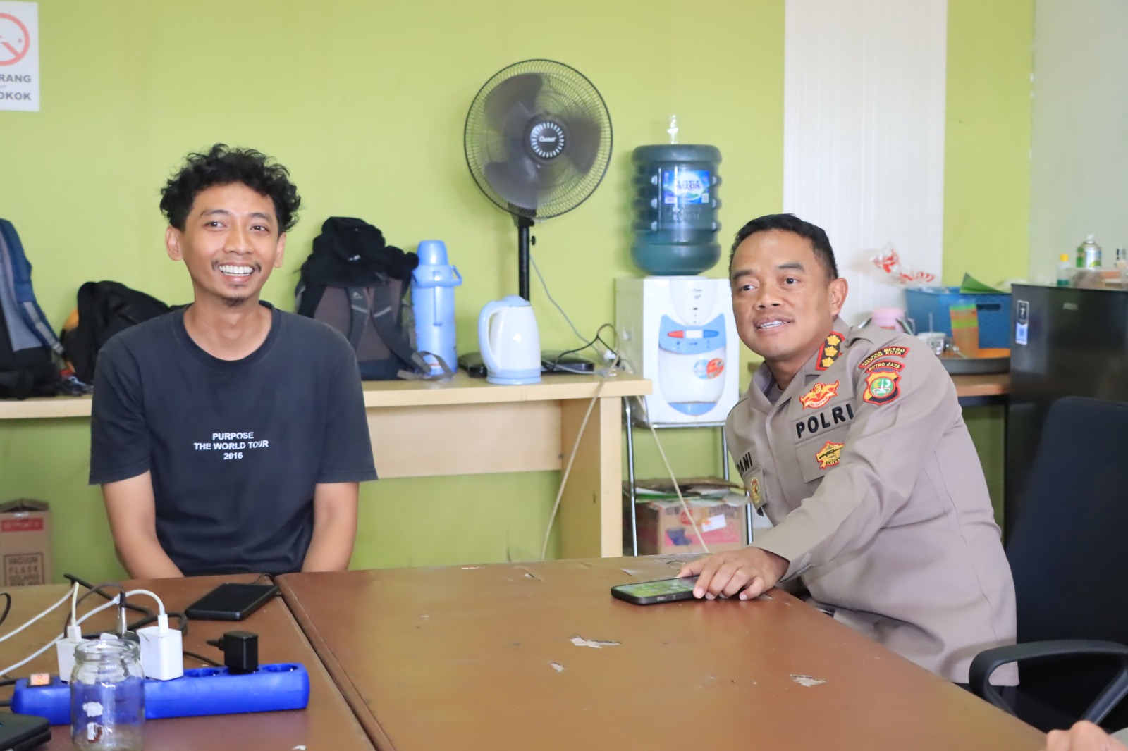 Kapolres Metro Bekasi Kota Jalin Sinergi Dengan Media Kombes Pol Dani Hamdani, S.I.K, M.P.M Mengunjungi Media Center POKJA