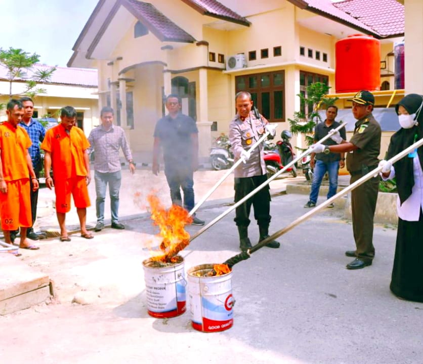 Polres Langsa Musnahkan Barang Bukti Sabu dan Ganja