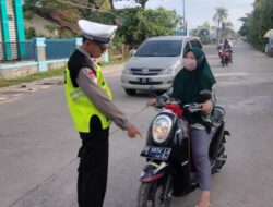 Satlantas Polres Takalar Tegur Pelanggar Dengan Humanis