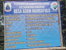 Terkesan Asal Jadi, Proyek Pembangunan Jalan Paving Blok Di Desa Asem Margaluyu Diduga Tidak Sesuai Spesifikasi.