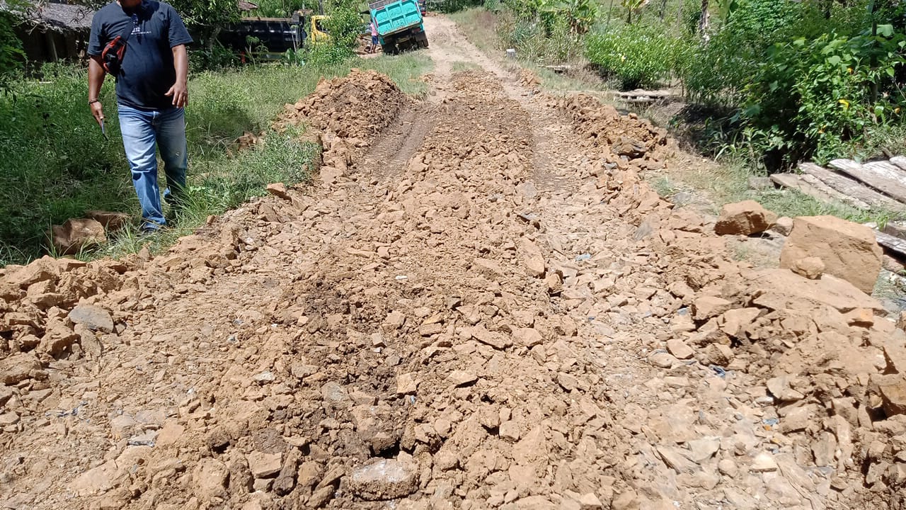 Diduga Proyek Siluman Desa Karangsari Kecamatan Angsana Tanpa Papan Nama, Langgar Perpres