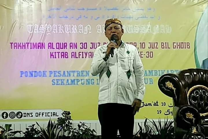 Bupati Lamtim Memberikan Sambutan Acara Takhtiman Alquran 30 Jus Binnadzor, 10 Jus Bil Ghoib Kitab Alfiyah Ibnu Malik ke -30