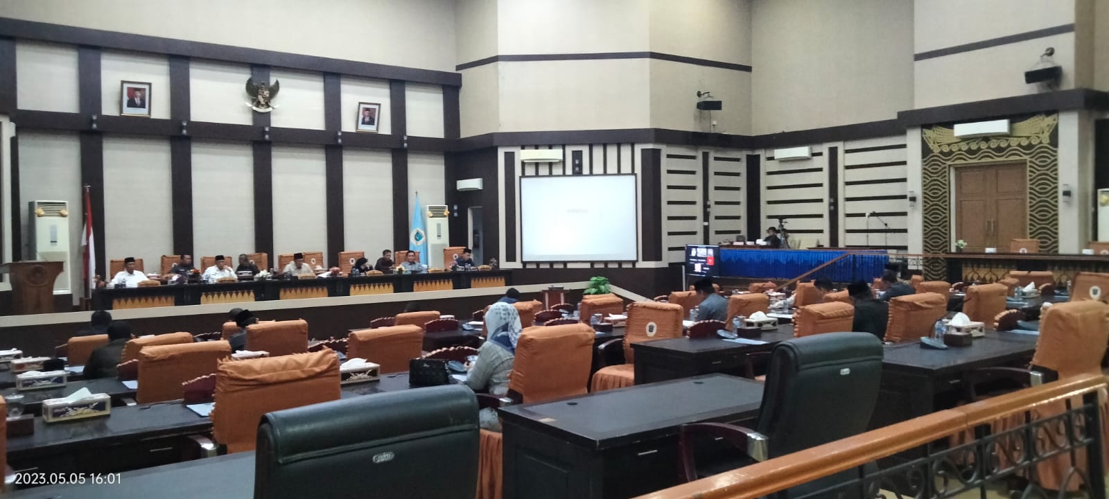 Di Sidang Paripurna DPRD OKI Bupati Terima Empat Usulan Raperda.