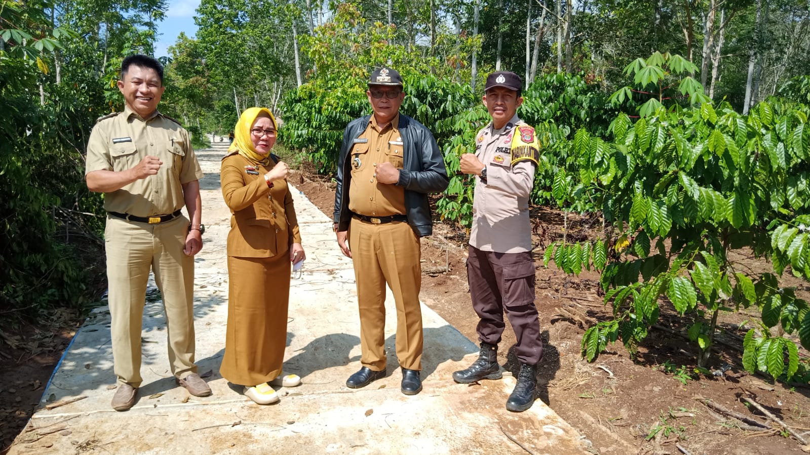 Darmawati S.E tingkatkan pembangunan melalu program(P3MD)pembangunan jalan usaha tani