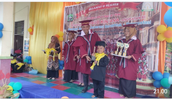 Puluhan Peserta Didik PAUD KINTANA Ikuti Wisuda