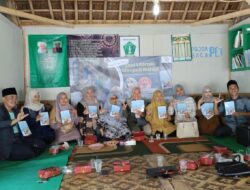 TBM KAMPUNG CiLAME GELAR DISKUSI PUBLIK “NGOBROLIN”BUKU DARI LITERASI MENJADI NARASI