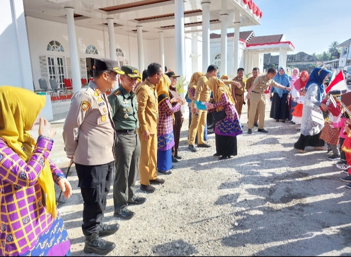 Kapolres Takalar Hadiri Lomba Gerak Jalan Indah Dalam Rangka HUT RI Ke-78