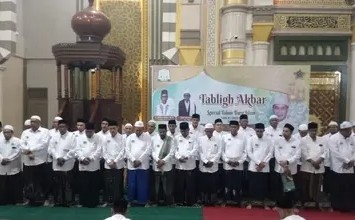 Pj Bupati Aceh Timur Kukuhkan Pengurus Masjid Agung Darusshalihin Periode 2023-2028