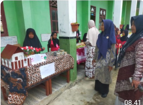 SD N 1 Idi Rayeuk Gelar Bazar Kuliner Dan Karya Siswa Siswi Profil Pelajar Merdeka