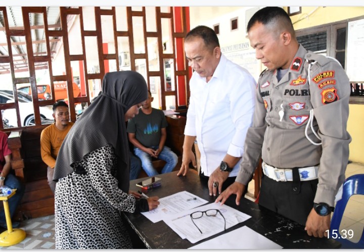 Sat Lantas Polres Aceh Timur Menyelesaikan Kasus Kecelakaan Lalu Lintas Dengan Metode Restorative Justice