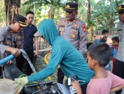 Sambut HUT Humas Polri Ke-72,Polres Jeneponto Baksos Salurkan Air Bersih.