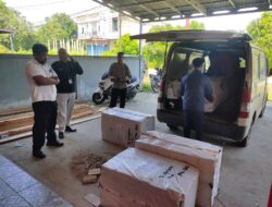 Polres Bengkayang Lakukan Pengamanan Kedatangan Logistik Pemilu 2024