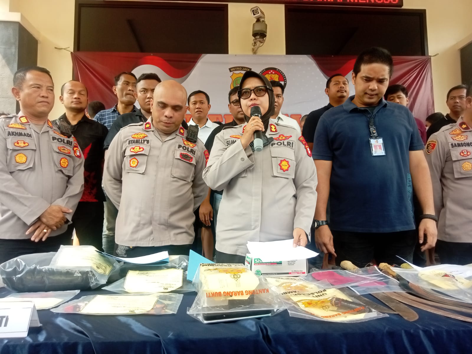 Pengungkapan Kasus Yang Dilakukan Jajaran Polres Metro Bekasi Dan Unit Reskrim Jajaran Di Lingkungan Polres Metro Bekasi