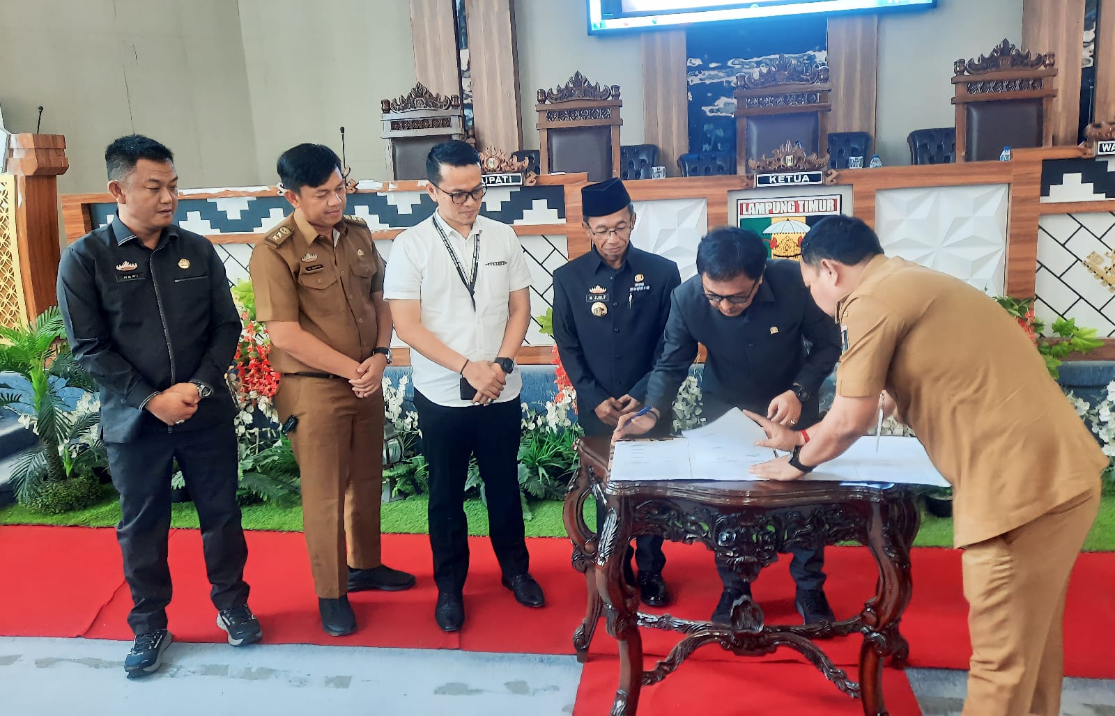 DPRD Lampung Timur Menggelar Rapat Keputusan Terkait Lima Rancangan Peraturan Daerah