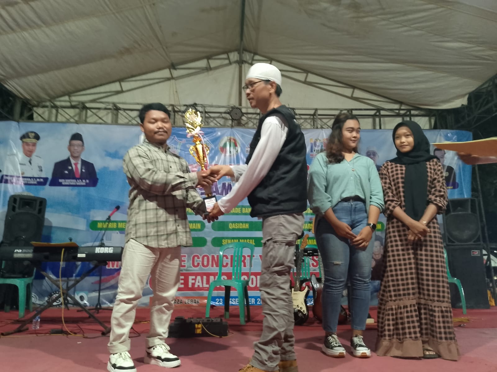 Penutupan Milad Forwal Menuju Dasawarsa Dengan Pemberian Santunan Anak Yatim Dan Menghadirkan Yuki Pas Band