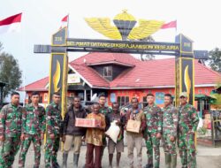 Masyarakat Kampung Tanah Putih Datang Mengadu, Satgas Yonif 330 Tri Dharma Sigap Membantu