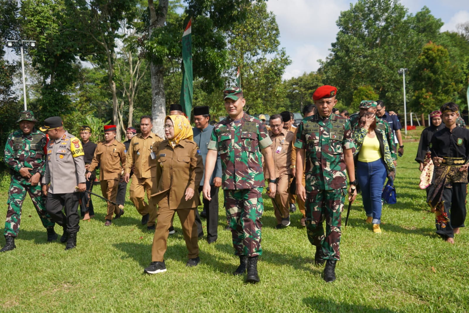 Hadiri Pembukaan TMMD ke-119 Kodim 0602/Serang, Danrem 064/MY Berharap Tercipta Kemanunggalan TNI dengan Rakyat