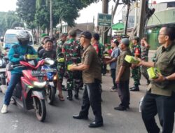 Indahnya Berbagi, Mitra Jalak Kodim 0505/Jakarta Timur Bagikan Takjil