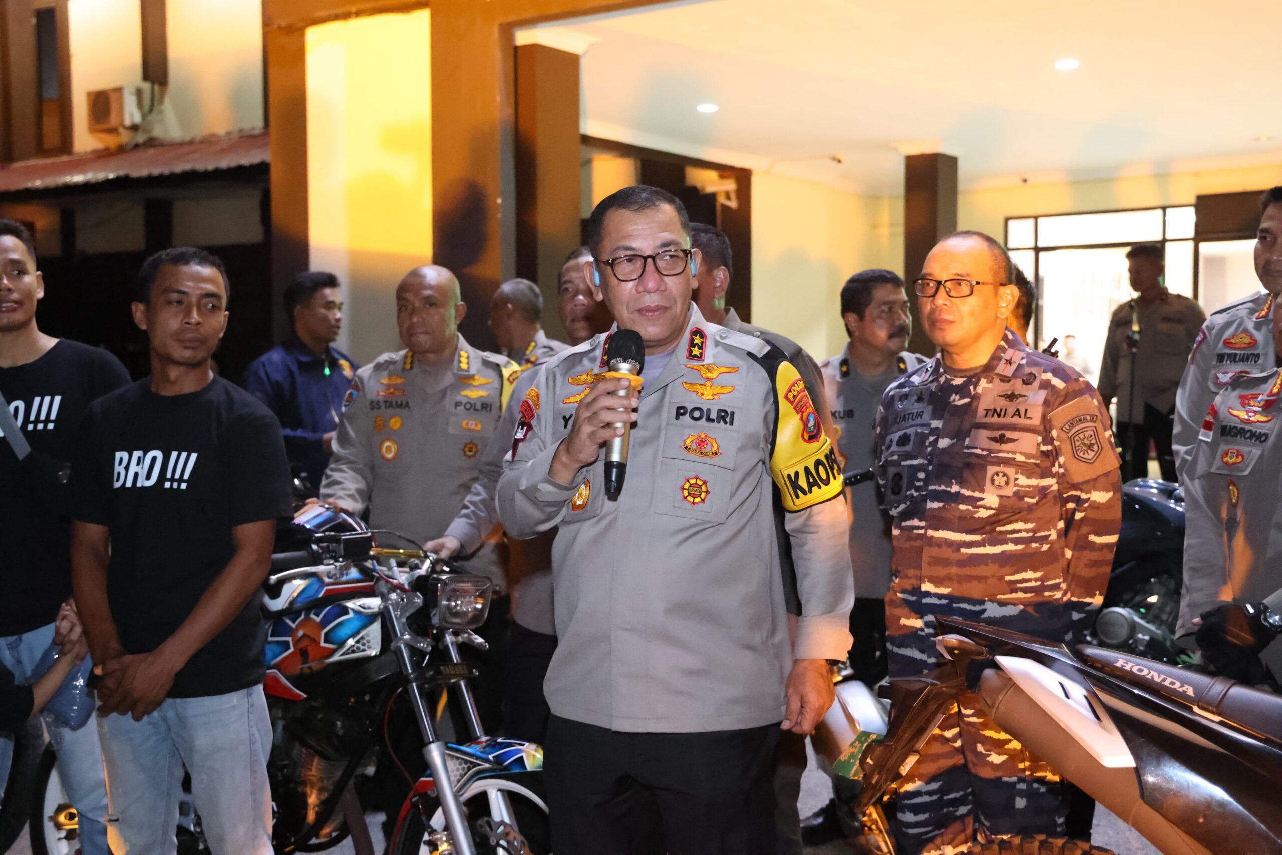 PATROLI TAKBIRAN: POLDA KEPRI BERSAMA KOMUNITAS MOTOR BERKOMITMEN MENJAGA KEPRI