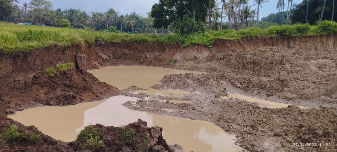 Ancaman Camat Tak Digubris, Masyarakat Siap Demonstrasi