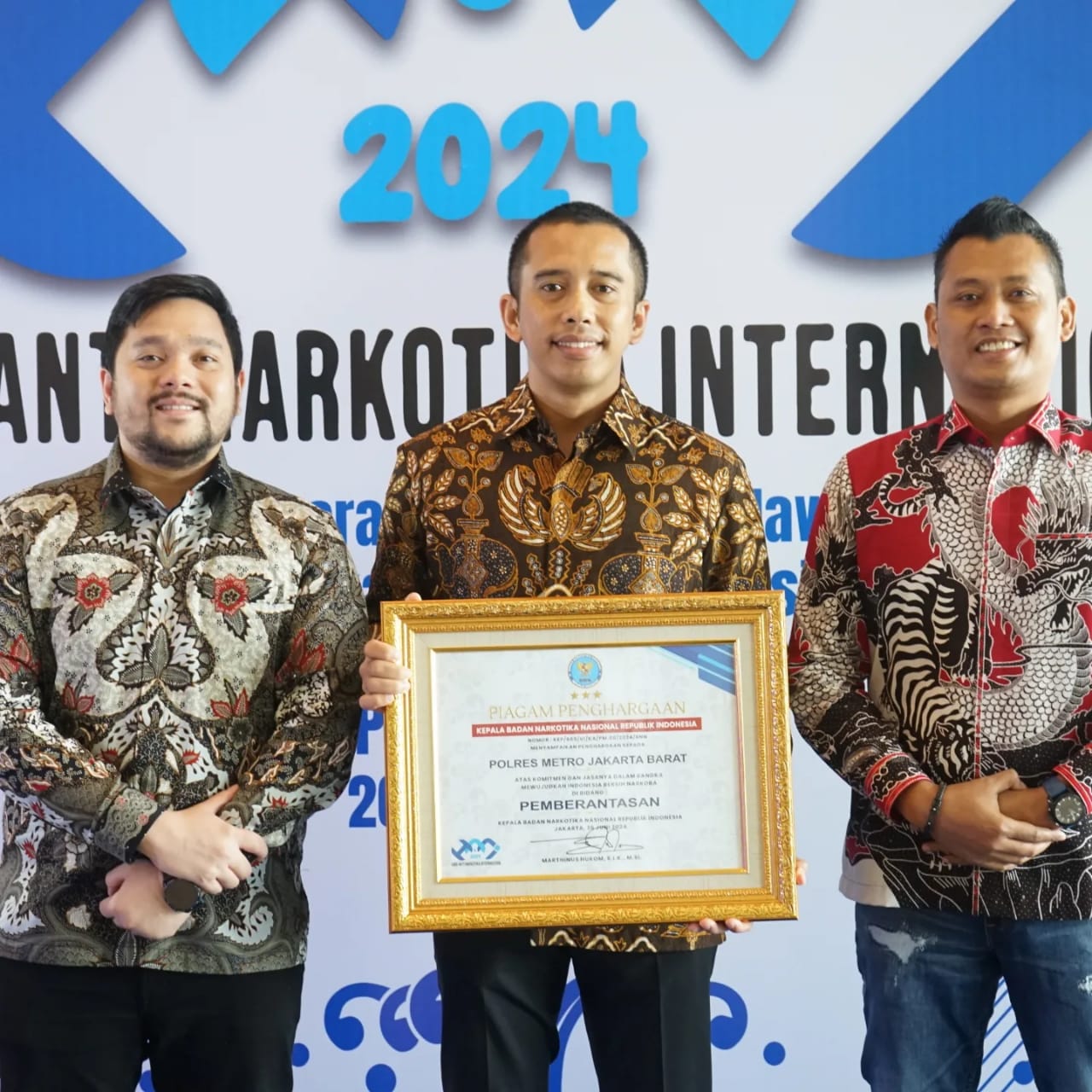 Polres Metro Jakarta Barat Kembali Ukir Prestasi, Raih Dua Penghargaan di HANI 2024