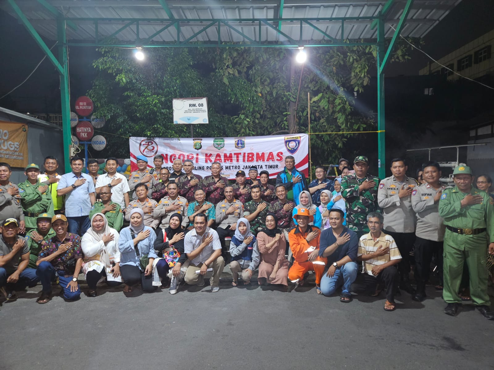 Ngopi Bareng 4 Pilar Kecamatan Matraman Bersama Kapolres Metro Jakarta Timur