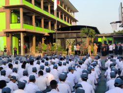 Cegah Tawuran Antar Pelajar, Danramil Matraman Bersama Tiga Pilar Berikan Sosialisasi