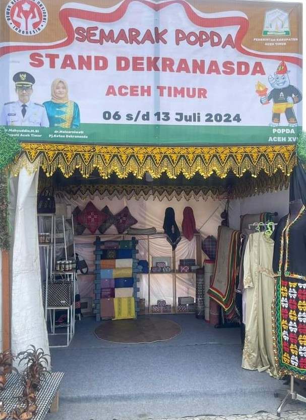 Stand Pameran Dekranasda Aceh Timur Di Lirik Pengunjung