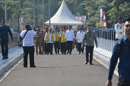 Presiden Republik Indonesia Joko Widodo Meresmikan Bendungan Marga Tiga