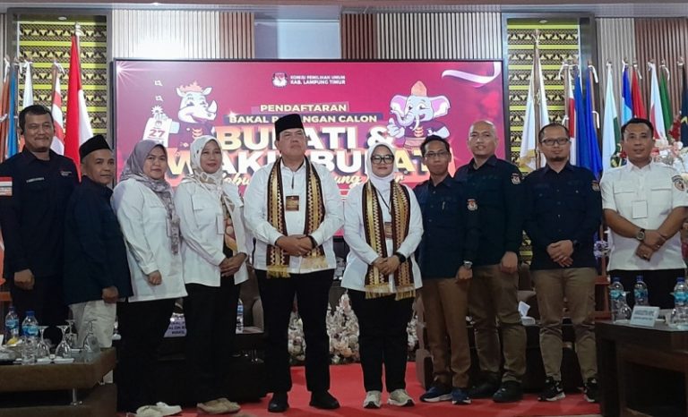 Ela Siti Nuryamah Dan Azwar Hadi Paslon Bupati Lampung Timur Siap Ikut Kontestasi Di Pilkada 2024