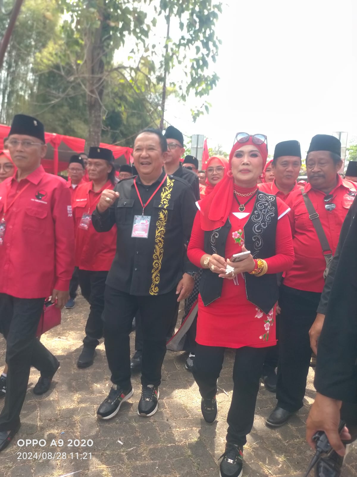 DPC PDI P JEMBER Siap Antar H Hendy -Gus Firjaun Ke KPU JEMBER.