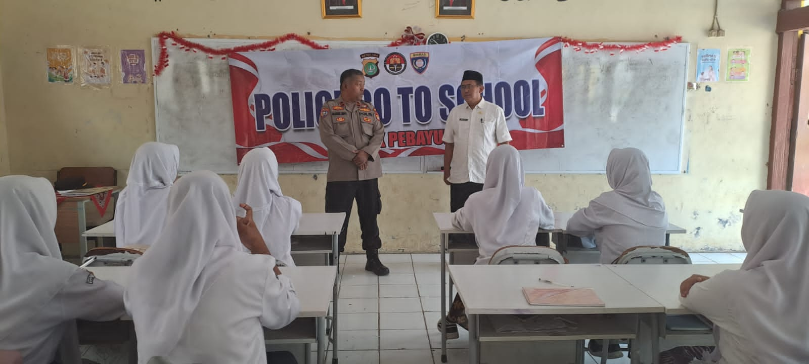 Polsek Pebayuran Lakukan Giat Police Go To School di SMP Negri 1 Pebayuran.