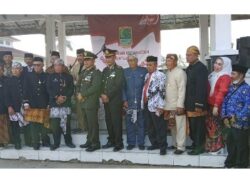 Upacara Kemerdekaan Detik-detik Proklamasi RI Ke 79 Berlangsung Di Lapangan Kecamatan Batujaya