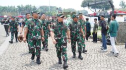 Pangdam Jaya Meninjau Gelaran Pesta Rakyat dalam rangka HUT Ke-79 TNI