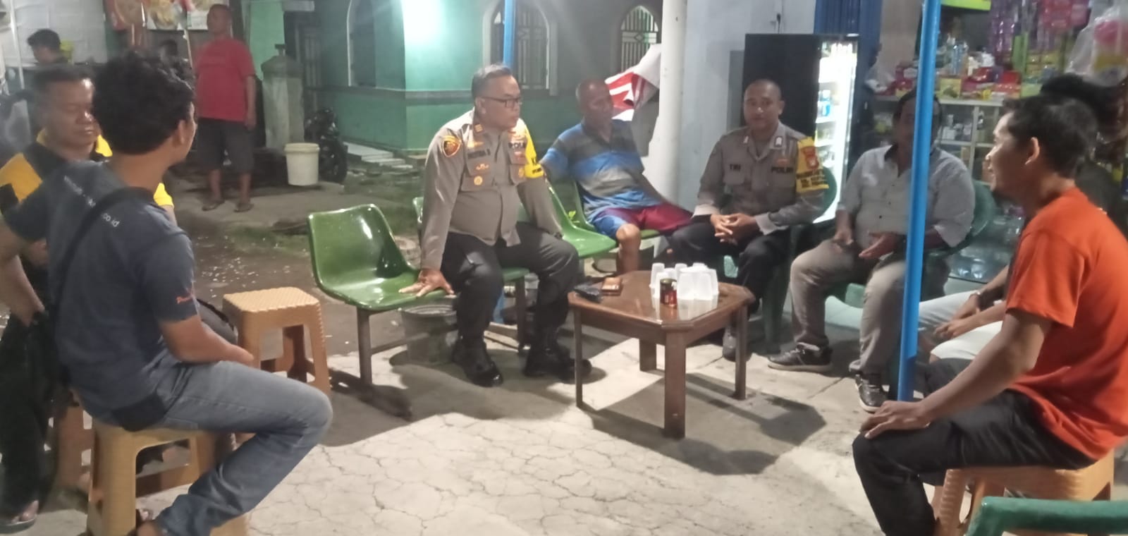 Berikan Pesan Kamtibmas, Kapolsek Pebayuran Melaksanakan Kegiatan Sapa Warga 