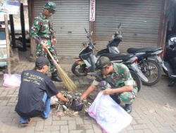 Peringati HUT TNI ke-79 Personil Kodim 0510/Trs Karyabakti Bersihkan Pasar Legok 