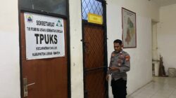 Ciptakan Situasi Aman Polsek Cikulur Melaksanakan Cek Surat Suara Pilkada Di Kantor Kecamatan