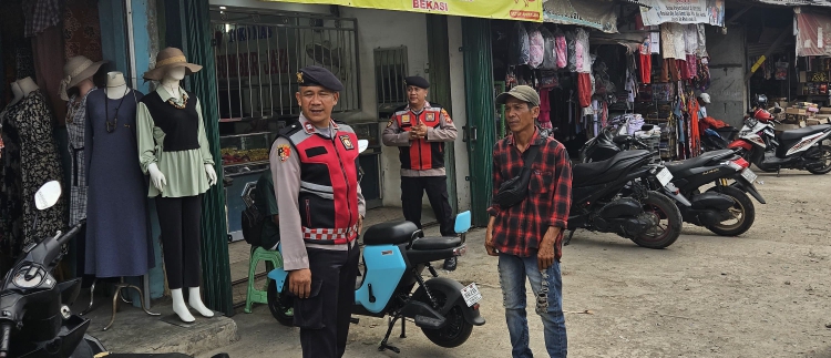 Untuk Memberikan Rasa Aman Kepada Masyarakat,Anggota Piket Fungsi Sabhara Polsek Tambelang, Melaksanakan Patroli Dialogis