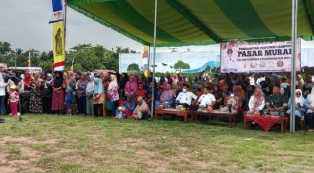 Bupati Way Kanan Buka Pasar Murah di Pakuan Ratu