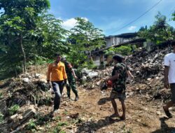 Karbak Koramil Pasar Rebo, Ciracas Bersihkan Bantaran Sungai Ciliwung