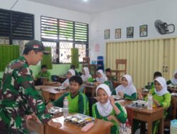 Babinsa Koramil 06/ Cakung Kawal Distribusi MBG Ke Sekolah