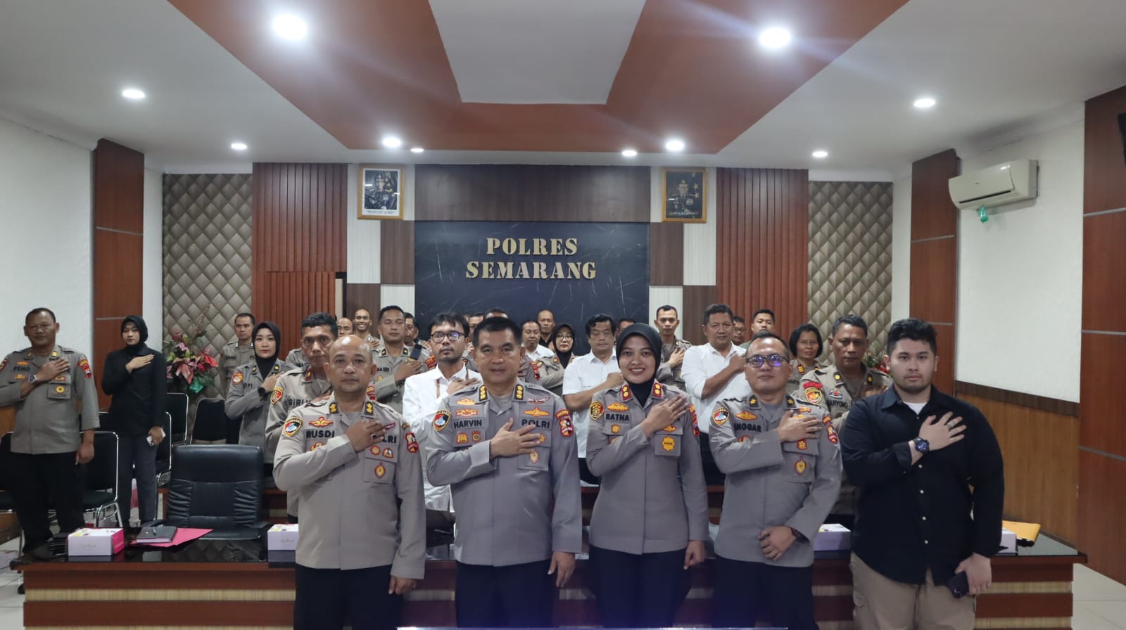 Penelitian tentang gudang penyimpanan senjata, Puslitbang Polri kunjungi Polres Semarang.