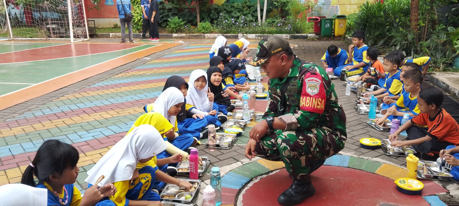 Bersama SPPG Dapur Khusus, Kodim 0505/Jakarta Timur, Distribusikan 35.466 MBG Ke 5 Kecamatan