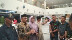 Tiba dari Myanmar, 7 Nelayan asal Aceh Turut Disambut Haji Uma dan Pemerintah Aceh di Bandara Kuala Namu